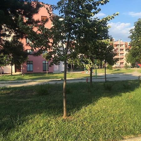 Top Apartment Ni Exteriör bild