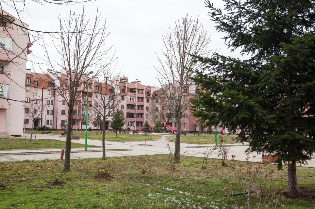 Top Apartment Ni Exteriör bild