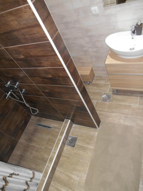 Top Apartment Ni Exteriör bild