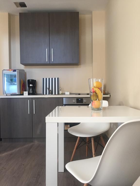 Top Apartment Ni Exteriör bild