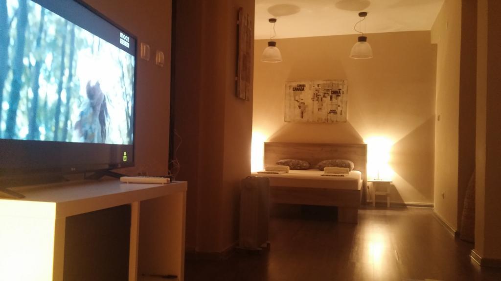 Top Apartment Ni Exteriör bild